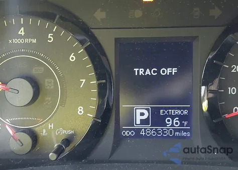 2015 Toyota Sienna L 7 Passenger z USA, uszkodzony, nr VIN 5TDZK3DC4FS650415